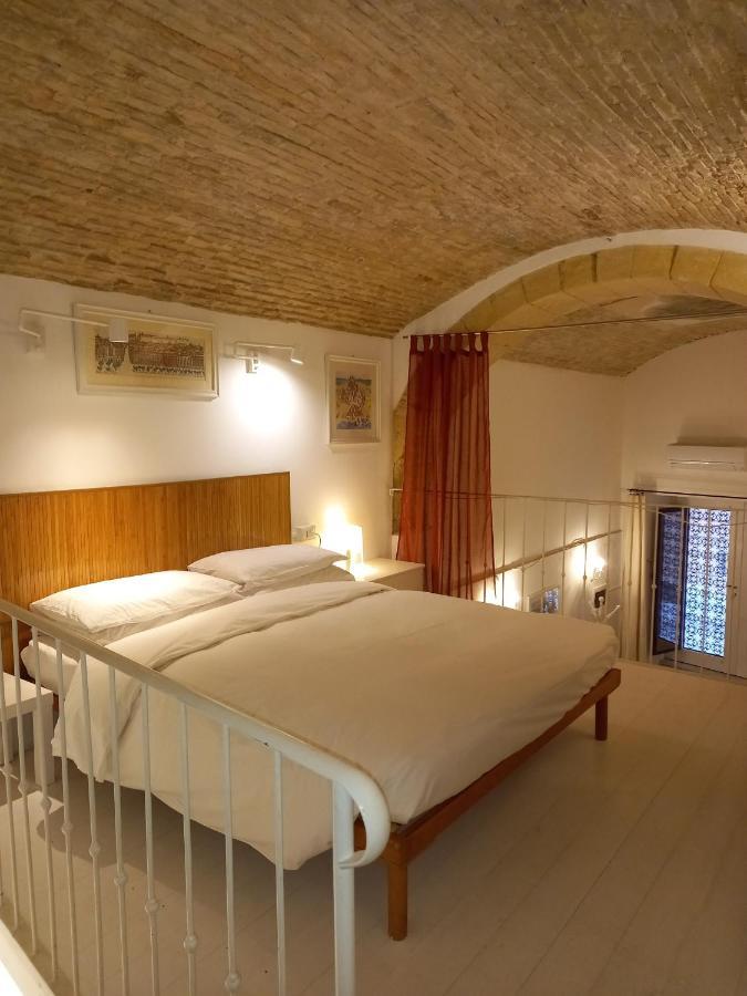Apartmán Residenze Palazzo Pes Cagliari Exteriér fotografie