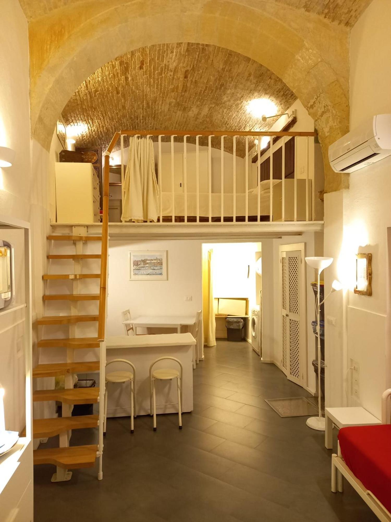Apartmán Residenze Palazzo Pes Cagliari Exteriér fotografie