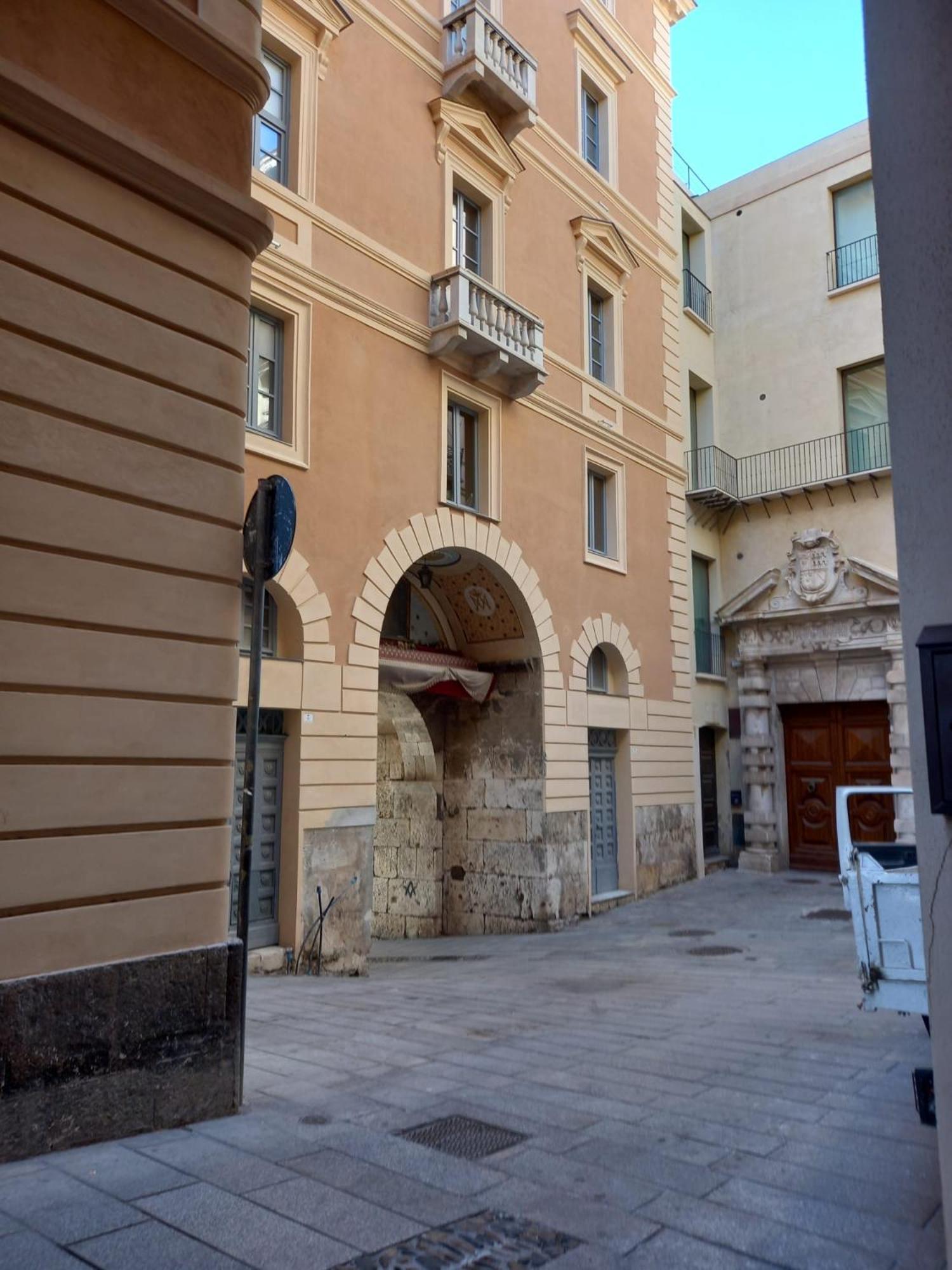 Apartmán Residenze Palazzo Pes Cagliari Exteriér fotografie