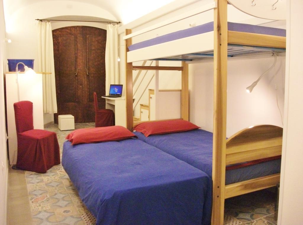 Apartmán Residenze Palazzo Pes Cagliari Pokoj fotografie