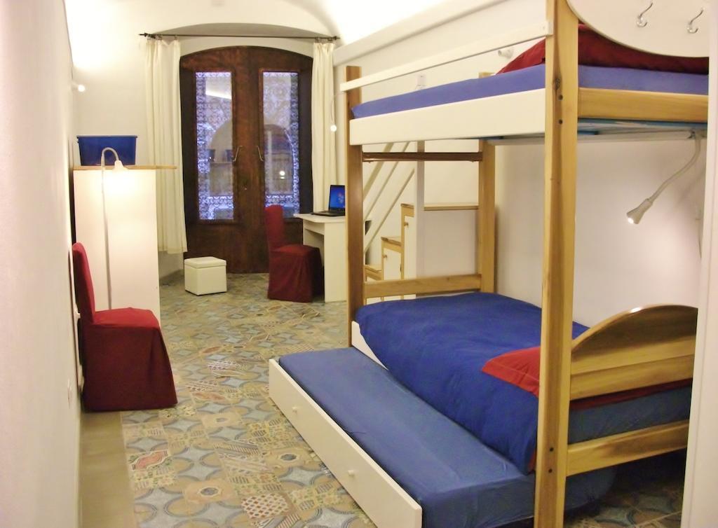 Apartmán Residenze Palazzo Pes Cagliari Pokoj fotografie