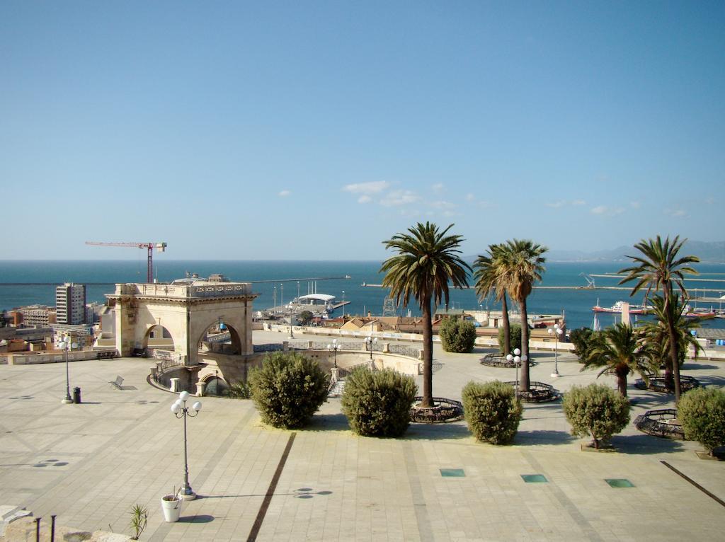 Apartmán Residenze Palazzo Pes Cagliari Exteriér fotografie